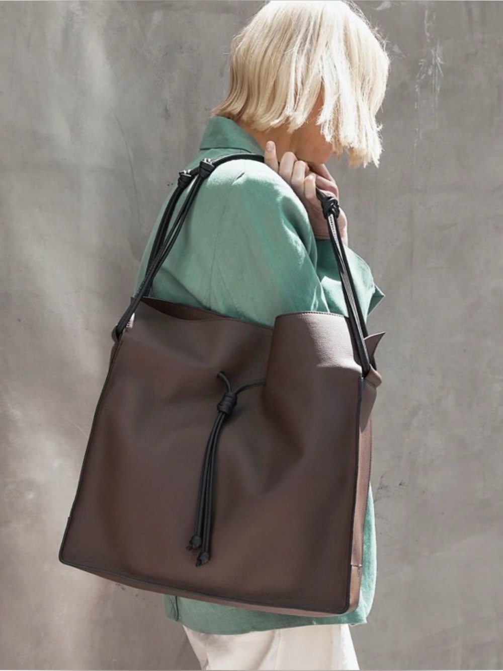 Von Holzhausen The Large Shopper
